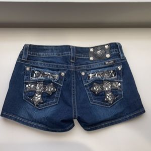 Miss Me Signature Shorts Size 29 like new from a smoke free pet free home